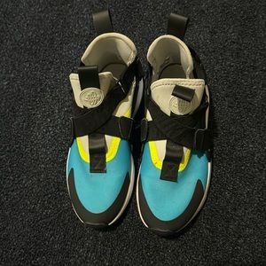 Nike huarache city high  “medium  blue “